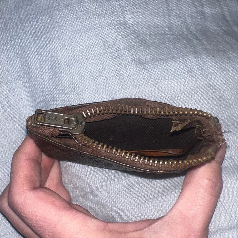 Louis Vuitton Brown and Gold Monogram coin Pouch - Picture 4 of 5